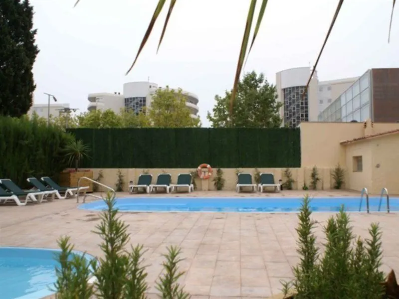 Hotel Medes II レスタルティット
